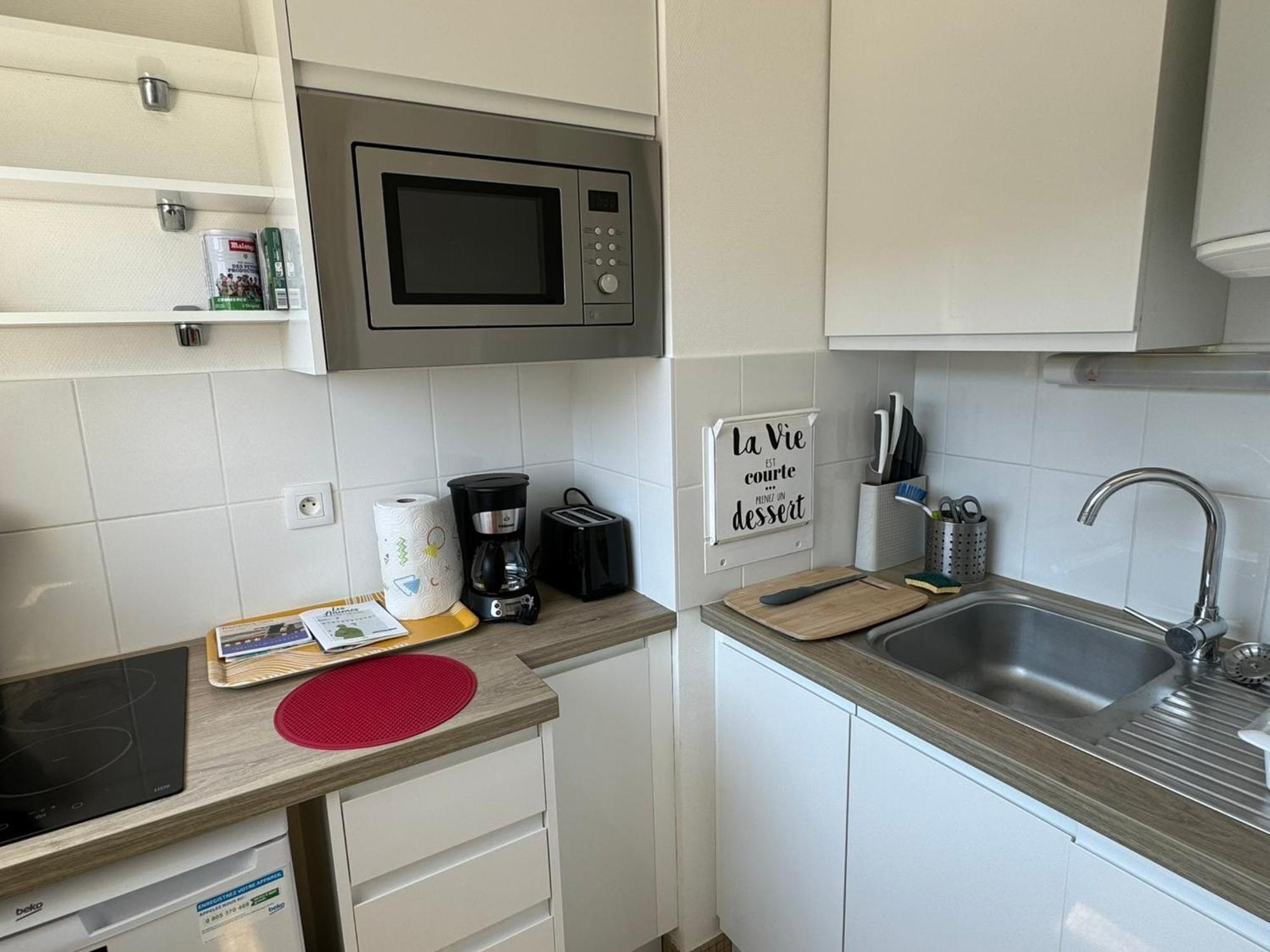 Studio Central A Cabourg Avec Balcon, Wifi Gratuit & Parking - Fr-1-487-372 Exteriér fotografie
